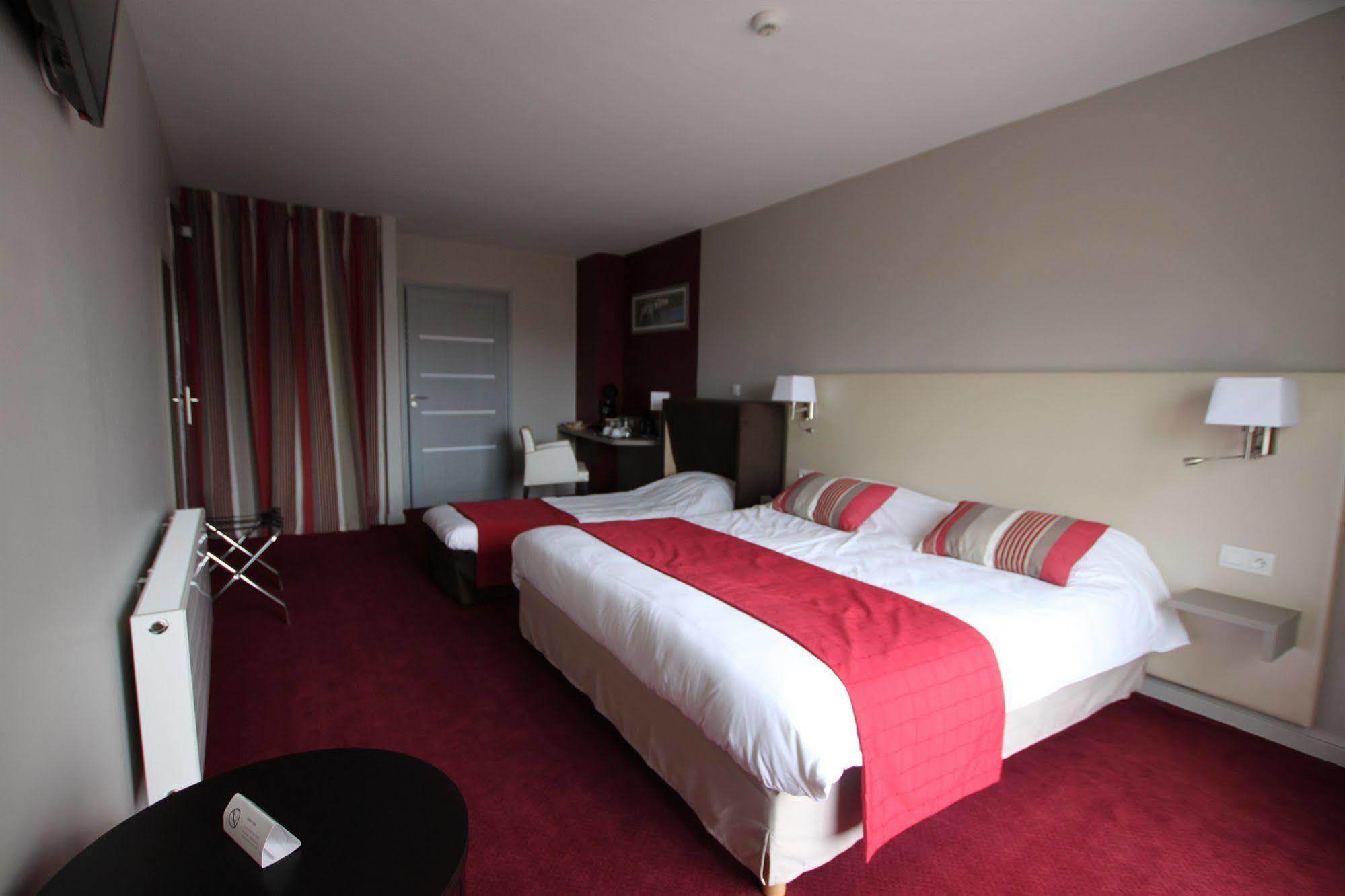 Hotel Le Cheval Blanc Quend-Plage Exterior photo